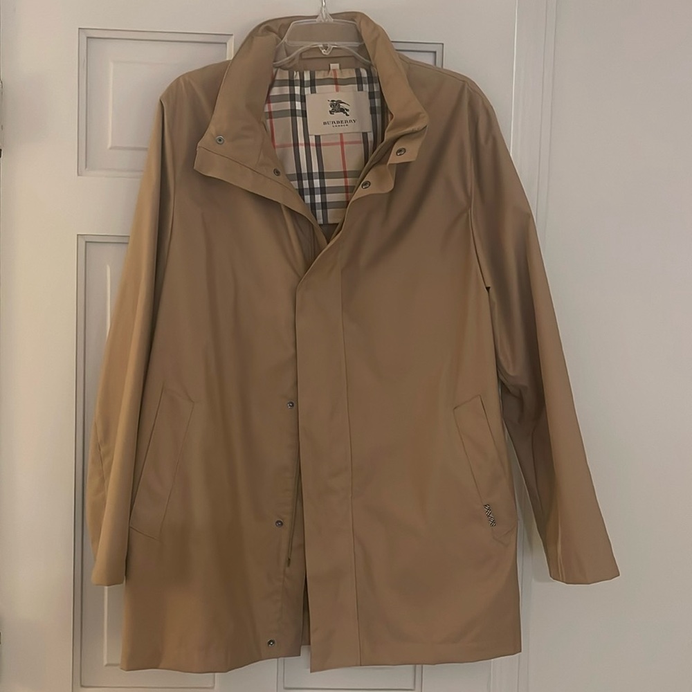 Men’s Burberry Rain Coat